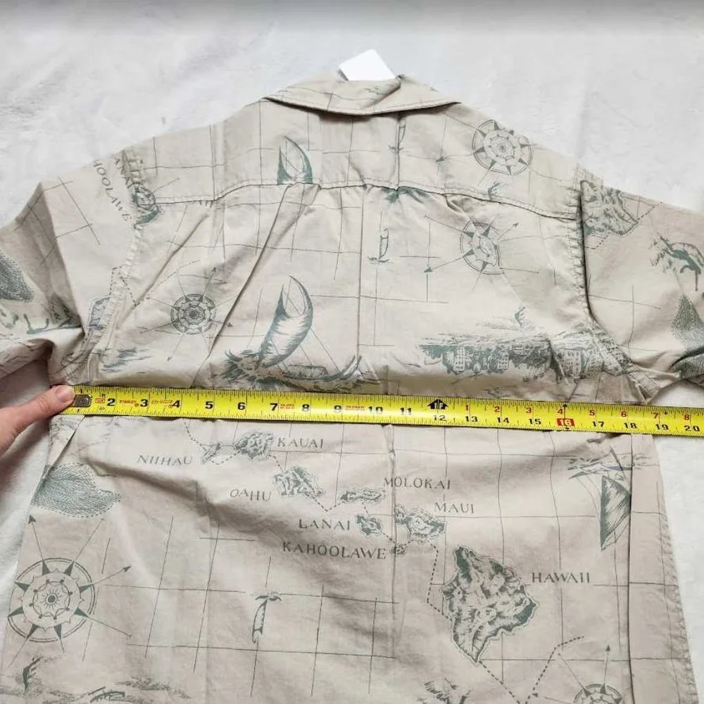 New men's XS J Crew Factory Hawaiian Island printed flex camp shirt Hawaii